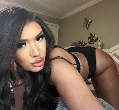 angeleliza onlyfans leaked picture 2