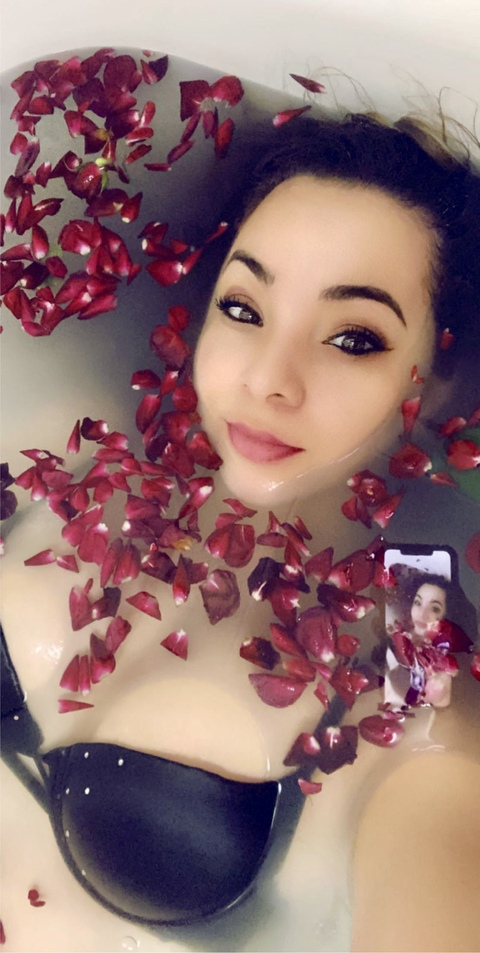 asshleyx onlyfans leaked picture 2