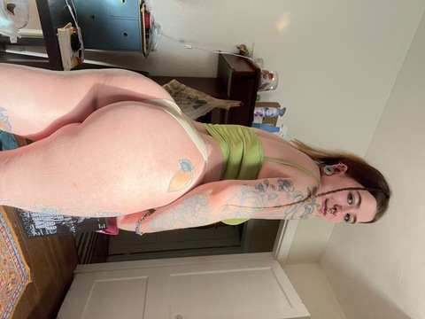 baabyygirl01 onlyfans leaked picture 2