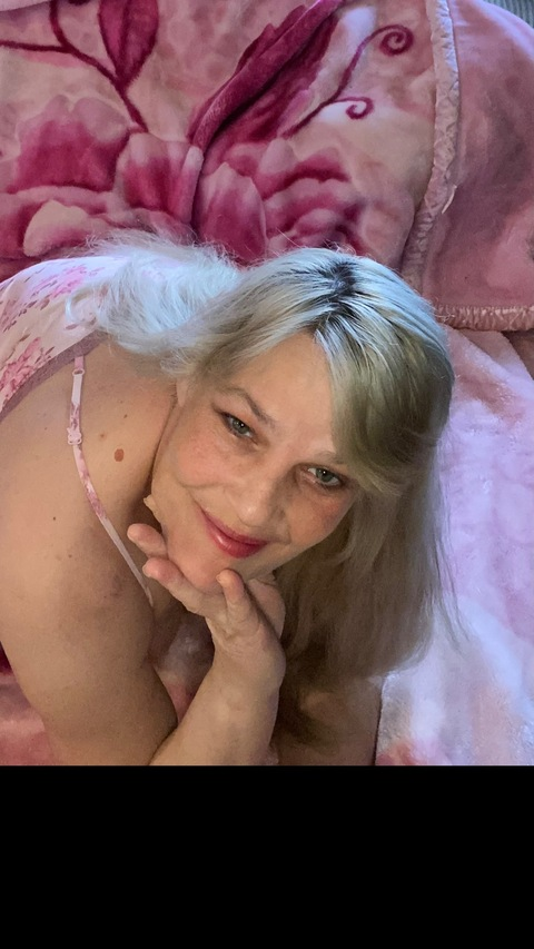 biglipsbettyboo onlyfans leaked picture 2