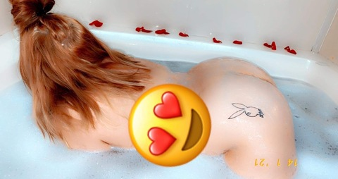 bigtittylovee onlyfans leaked picture 2