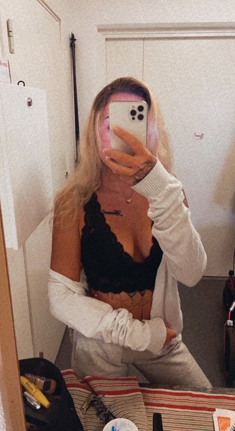 bloondiieee onlyfans leaked picture 2
