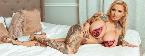 bombshelldez onlyfans leaked picture 2