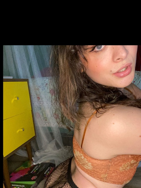 bonanafishycookie onlyfans leaked picture 2