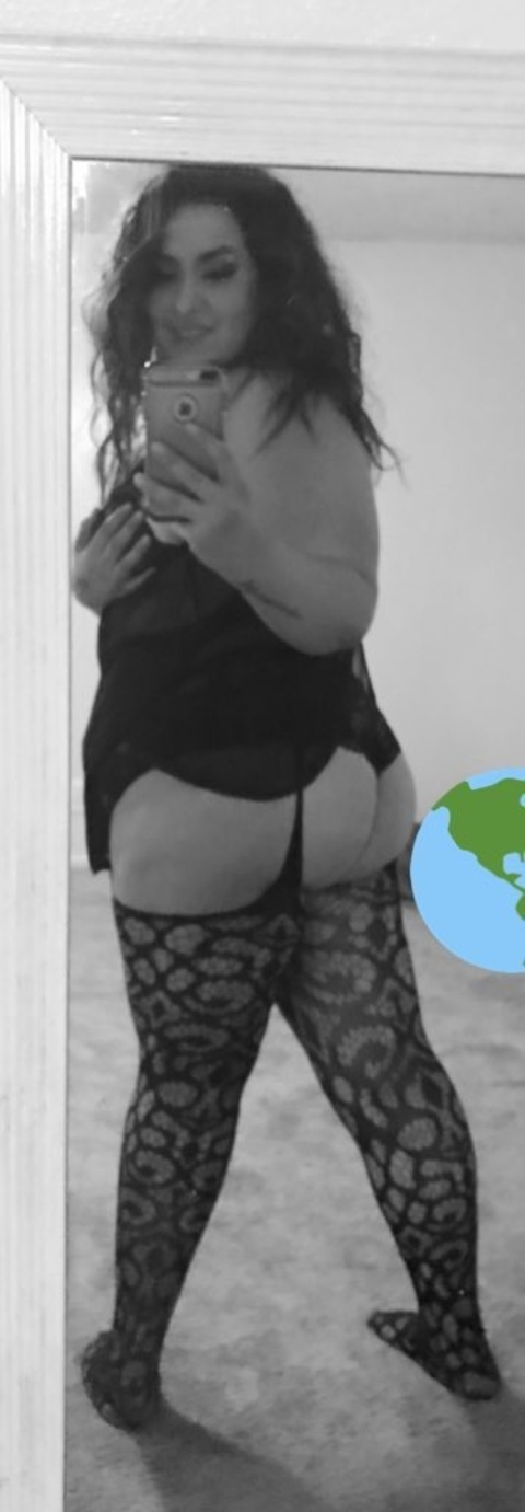 bozzladypeach onlyfans leaked picture 2