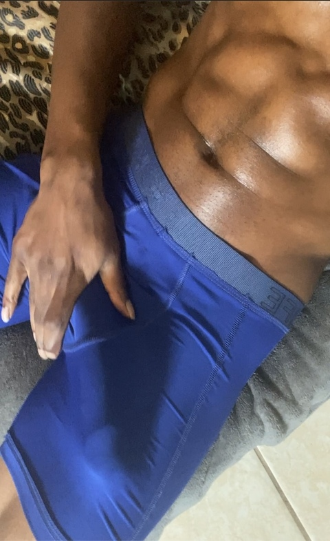 chocolatedrop710 onlyfans leaked picture 2