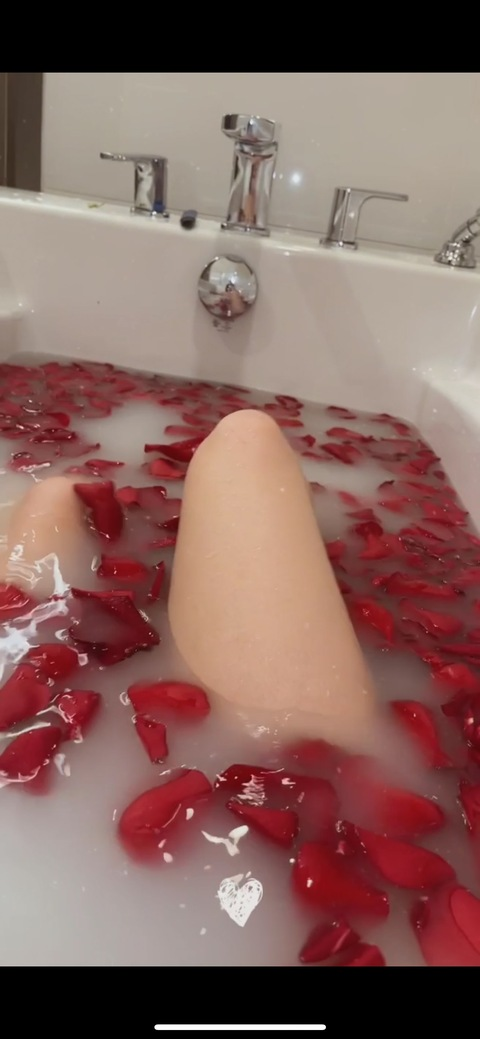 diablessses onlyfans leaked picture 2