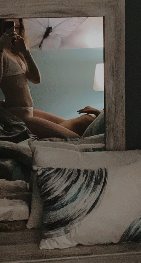 elizxbethhxnner onlyfans leaked picture 2