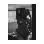 elle022 (Elle B) OnlyFans Leaked Content 

 profile picture