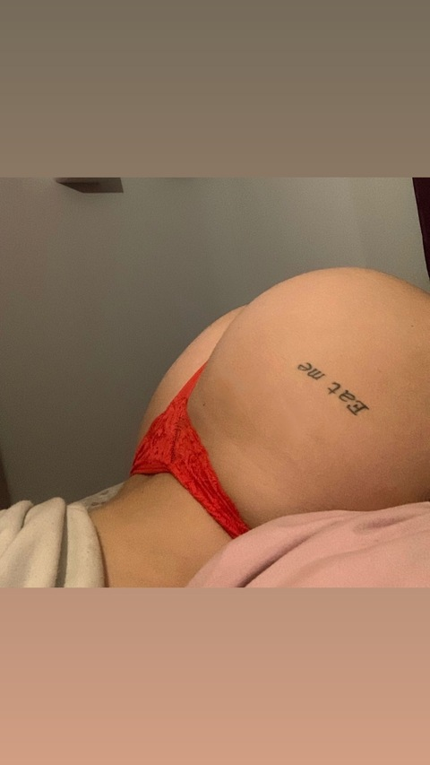 esztibeszti22 onlyfans leaked picture 2