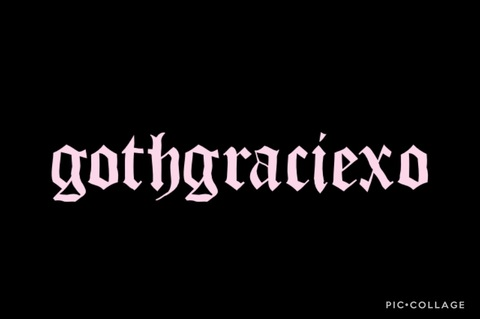 gothgraciexo onlyfans leaked picture 2