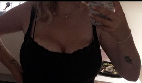 hannaaa21 onlyfans leaked picture 2