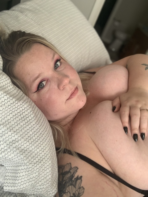 harley-marie onlyfans leaked picture 2