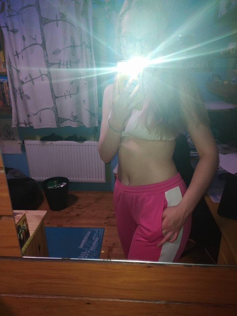 hottiejohannepink onlyfans leaked picture 2