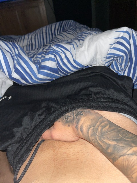 issasecret6996 onlyfans leaked picture 2