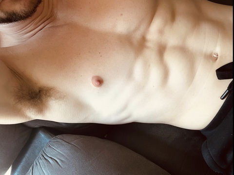 jacksonbattle onlyfans leaked picture 2