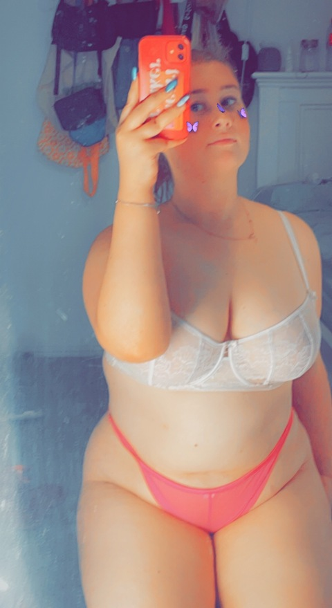 kaylaascholz onlyfans leaked picture 2