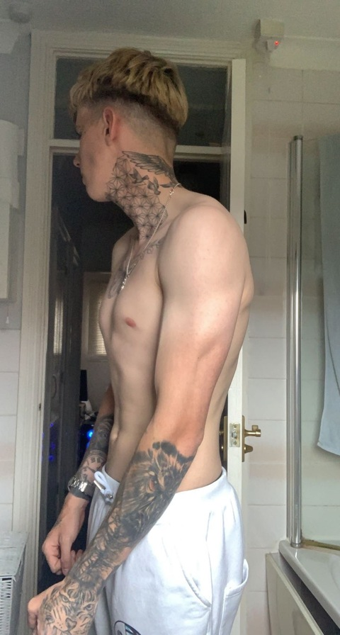 kierannxpper onlyfans leaked picture 2