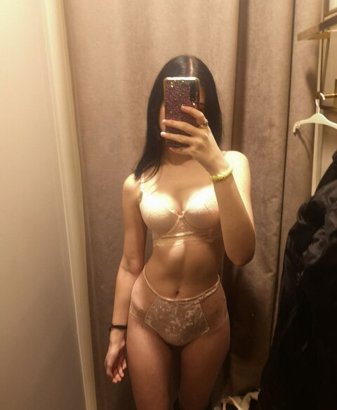 kitafoxy onlyfans leaked picture 2