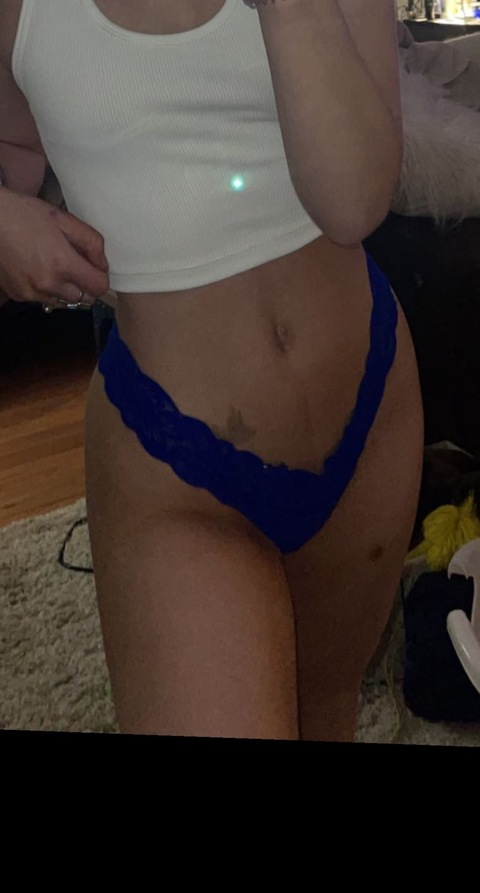 kyliiegracee onlyfans leaked picture 2