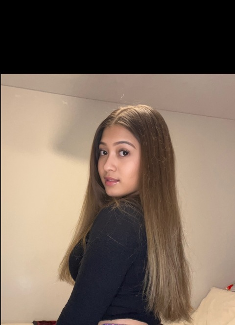 leahsky onlyfans leaked picture 2