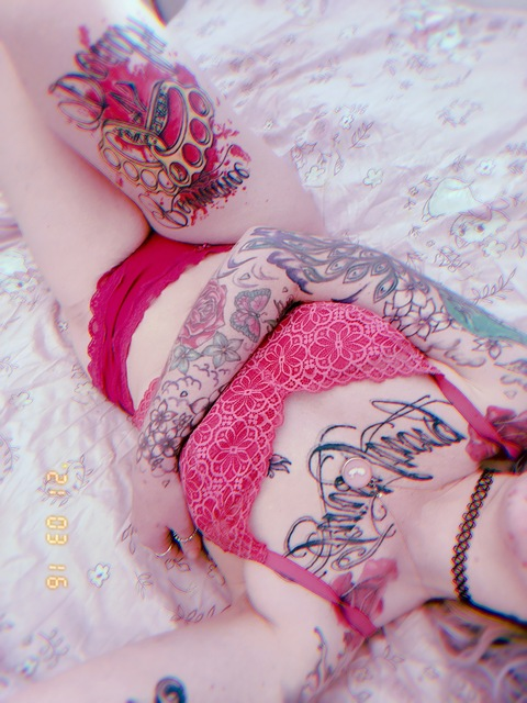 loreleirosekitten onlyfans leaked picture 2