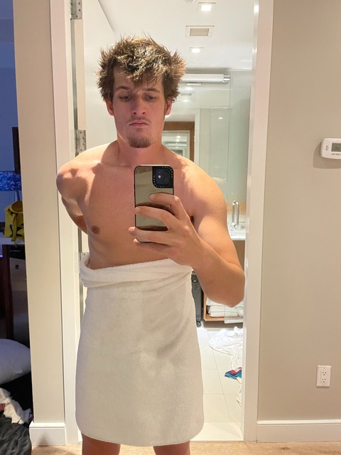 louaye onlyfans leaked picture 2