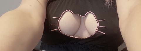 mewmiku onlyfans leaked picture 2