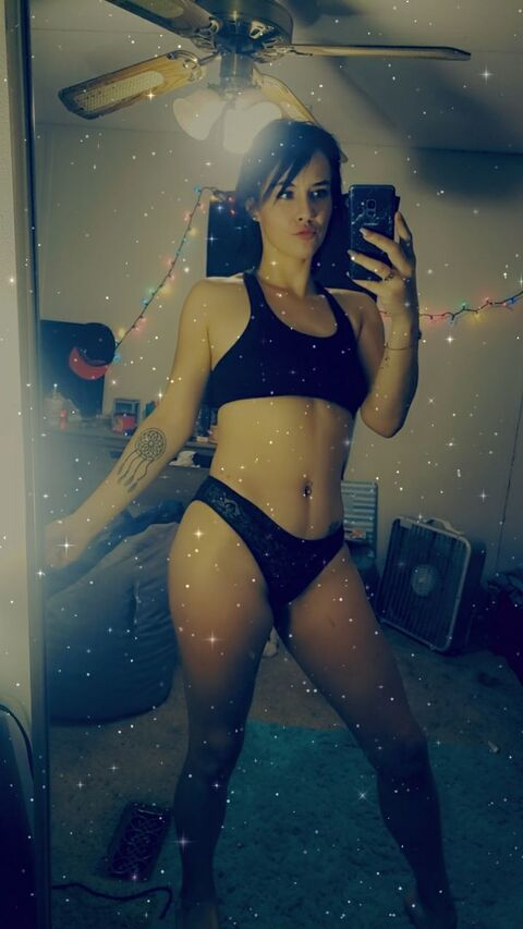 missyc06 onlyfans leaked picture 2