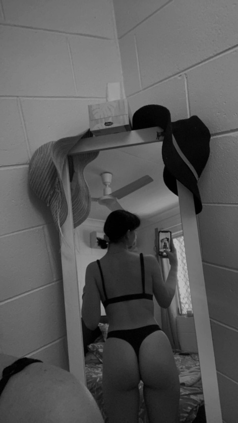 nai_nai03 onlyfans leaked picture 2