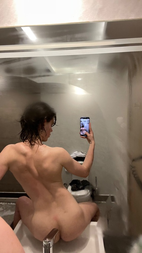 olegwsh onlyfans leaked picture 2