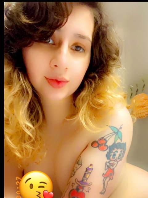 questkitten666 onlyfans leaked picture 2