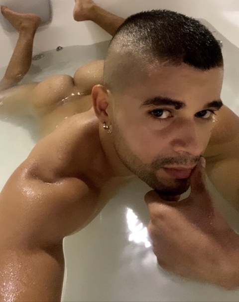 romero19 onlyfans leaked picture 2