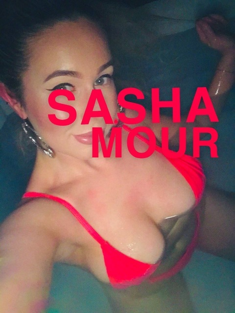 sashamour onlyfans leaked picture 2