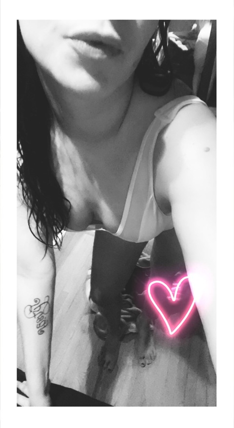sexy.mamaz.022 onlyfans leaked picture 2