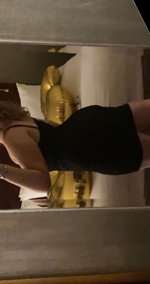 sfromyourdreams onlyfans leaked picture 2