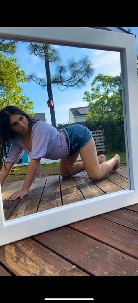 sirismalone onlyfans leaked picture 2