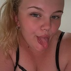 View Skye Suzanne (skye_suzanne16) OnlyFans 217 Photos and 45 Videos for free 

 profile picture