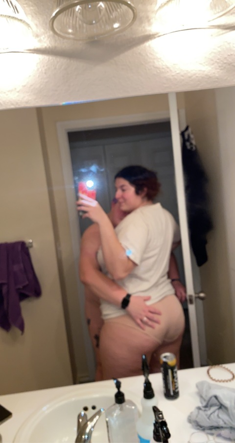 thatgirlmelly onlyfans leaked picture 2