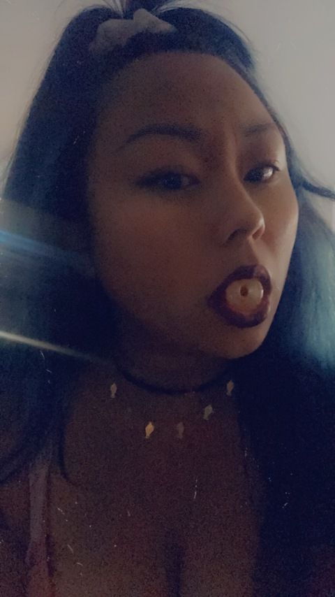 tinalacochina17 onlyfans leaked picture 2