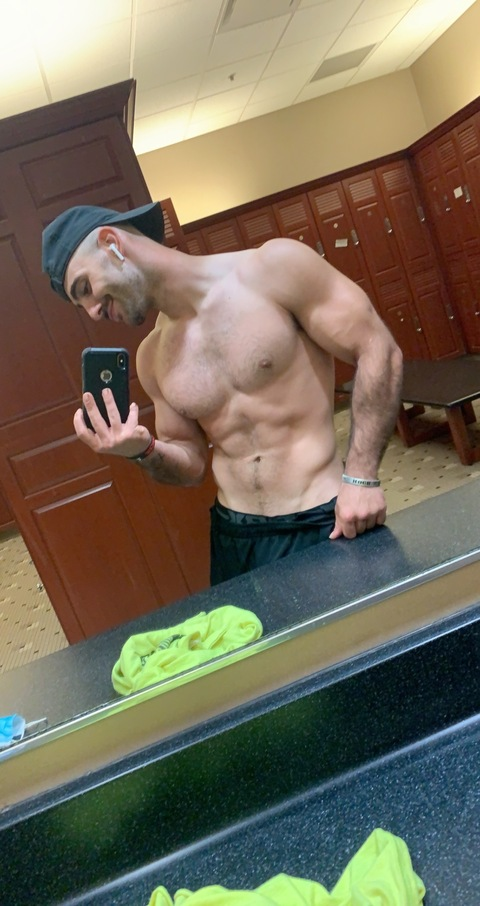 tommy-salami-69 onlyfans leaked picture 2