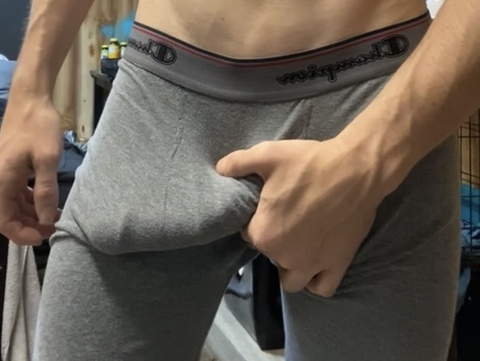 u19415709 onlyfans leaked picture 2