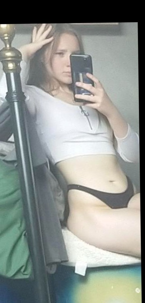 veritysonlyfans onlyfans leaked picture 2