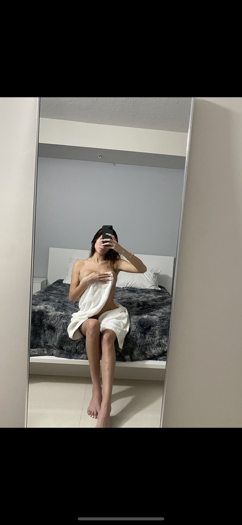 vicchuertass onlyfans leaked picture 2