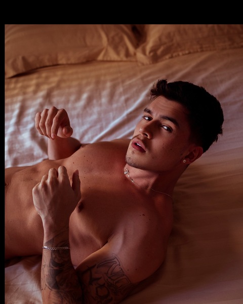 vitinhoaqui onlyfans leaked picture 2
