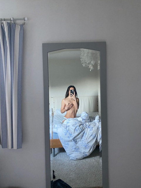 yoursissyvicky onlyfans leaked picture 2
