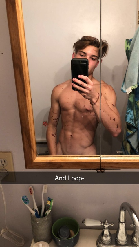 yowhatsupitsnikolai onlyfans leaked picture 2